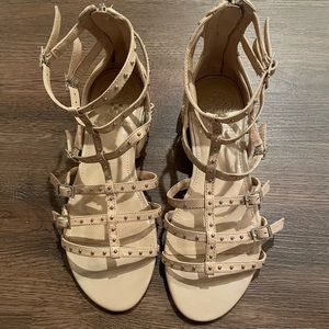 New Vince Camuto ankle tan sandals